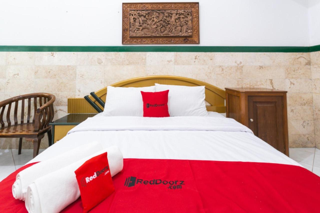 Reddoorz Syariah Near Alun Alun Magelang Bayeman Hotel Exterior foto