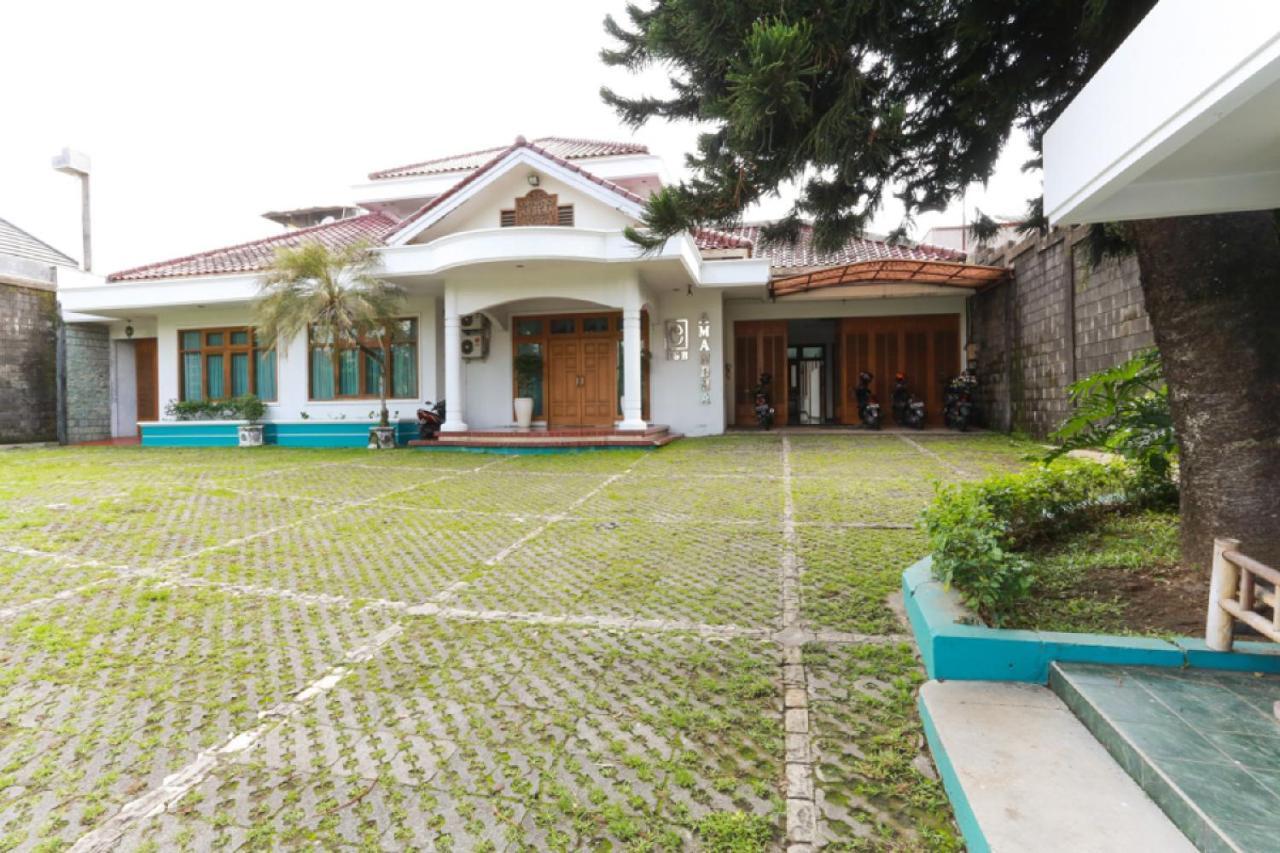 Reddoorz Syariah Near Alun Alun Magelang Bayeman Hotel Exterior foto