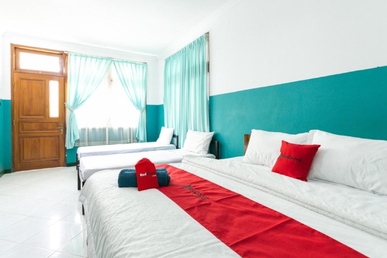 Reddoorz Syariah Near Alun Alun Magelang Bayeman Hotel Exterior foto